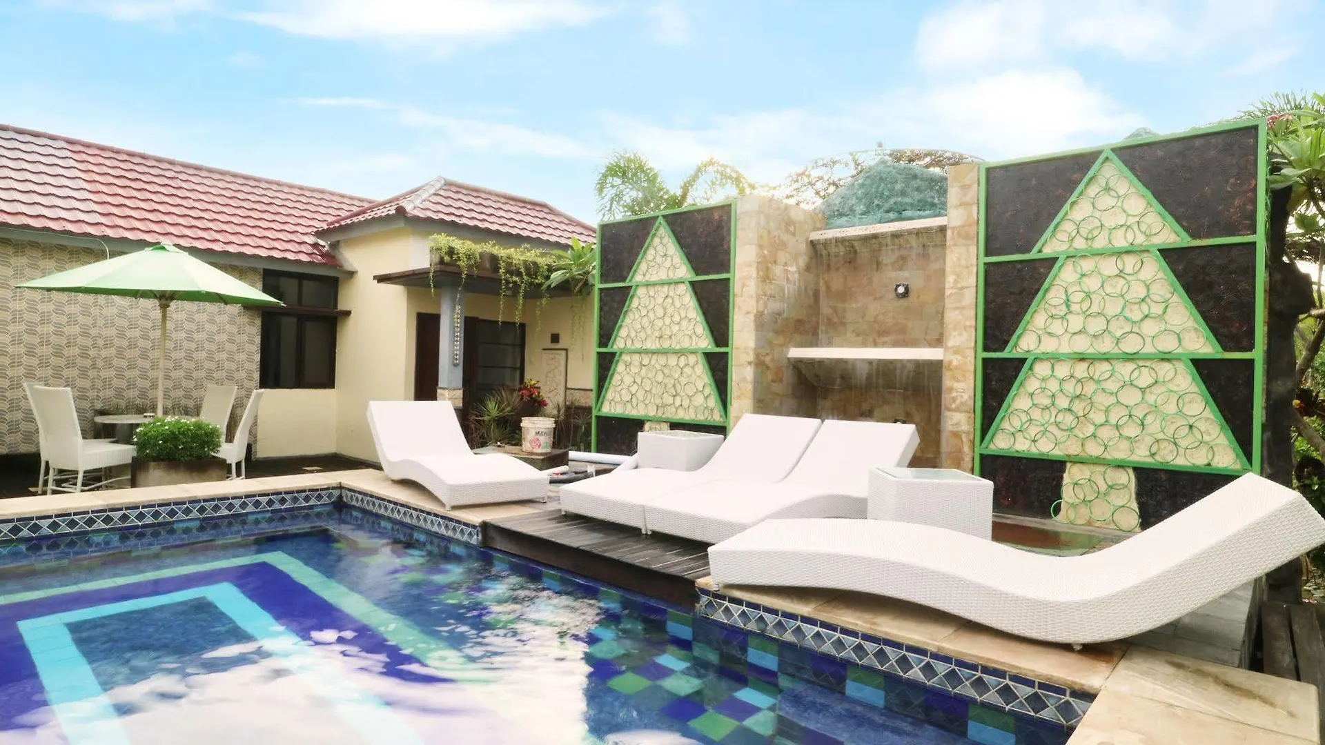 Hawaii Bali Villa Sanur  0*, Denpasar (Bali) Indonesia